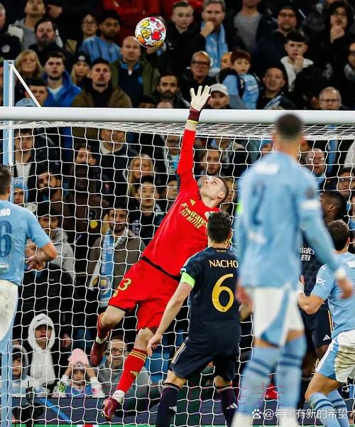 皮克:巴斯克斯的点球不该判 他主动伸脚去找接触 皮克:巴斯克斯的点球不该判 他主动伸脚去找接触